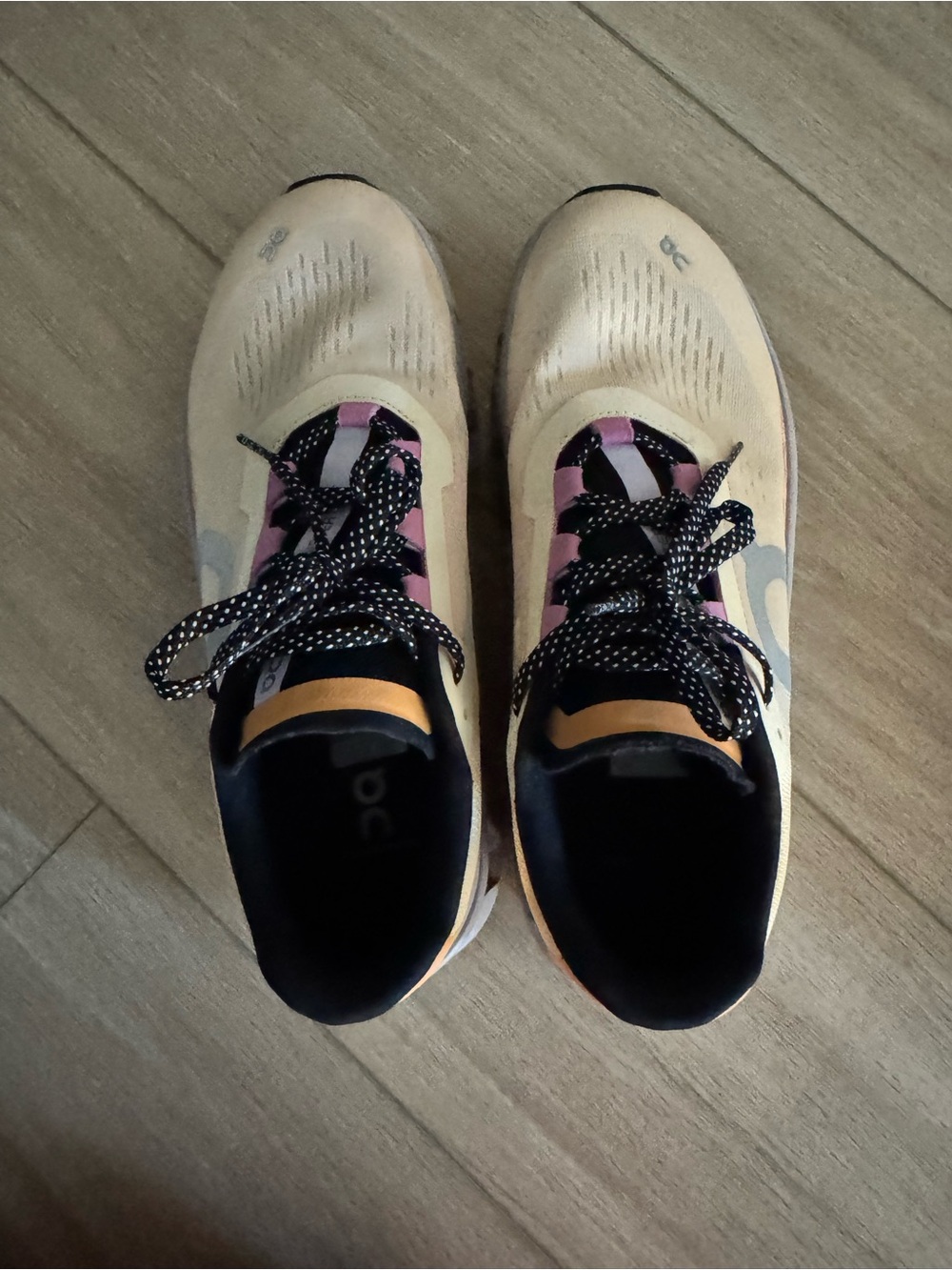 On Cloudcloud Waterproof Trainer in Cream with Pink Accent - Picture 2 of 2